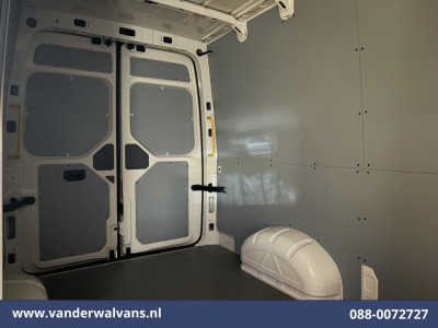 Volkswagen Crafter 2.0 TDI 140pk L3H3 L2H2 Euro6 Airco | Camera | Apple Carplay | Cruisecontrol Android Auto 14