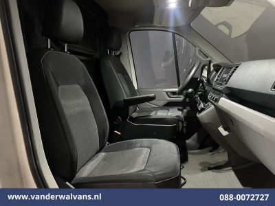 Volkswagen Crafter 2.0 TDI 140pk L3H3 L2H2 Euro6 Airco | Camera | Navigatie | Apple Carplay | Massagestoel Android Auto, Parkeersensoren, 3000kg trekvermogen foto 19