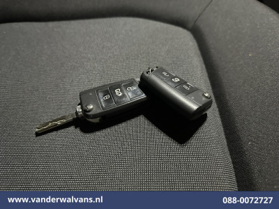 Volkswagen Crafter 2.0 TDI 140pk L3H3 (L2H2) Euro6 Airco | Massagestoel | Camera | Apple Carplay | Cruisecontrol Chauffeursstoel, Android Auto, 2800kg trekvermogen 18