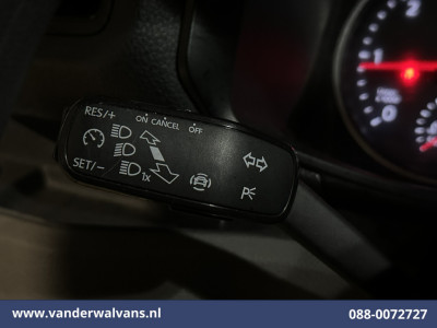 Volkswagen Crafter 2.0 TDI 140pk L3H3 (L2H2) Euro6 Airco | Massagestoel | Camera | Apple Carplay | Cruisecontrol Chauffeursstoel, Android Auto, 2800kg trekvermogen 6