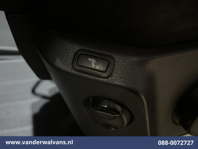 Volkswagen Crafter 2.0 TDI 140pk L3H3 (L2H2) Euro6 Airco | Massagestoel | Camera | Apple Carplay | Cruisecontrol Chauffeursstoel, Android Auto, 2800kg trekvermogen 8