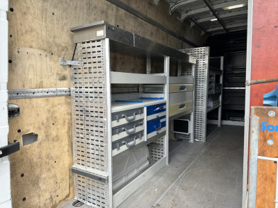 Volkswagen Crafter 2.0 TDI 141 PK E6 / L4H3 / INRICHTING / IMPERIAAL + TRAP / 3 TONS TREKHAAK / CAMERA / AIRCO 10