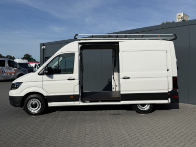 Volkswagen Crafter 2.0 TDI 141 PK / L3H3 / 2x SCHUIFDEUR / IMPERIAAL + LADDER / 3 TONS TREKHAAK / CAMERA / 3-ZITS / VERWARMDE VOORRUIT foto 3