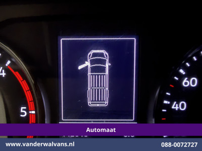 Volkswagen Crafter 2.0 TDI 141pk Automaat L3H3 L2H2 Euro6 Airco | Camera | Navigatie | Apple Carplay Android Auto, Parkeersensoren, Bijrijdersbank, 3000kg trekvermogen foto 21