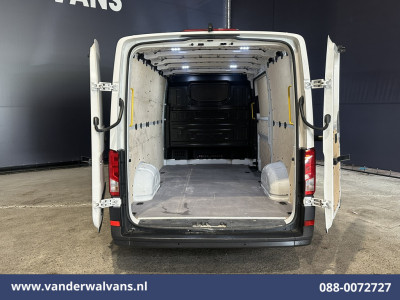 Volkswagen Crafter 2.0 TDI 141pk L3H2 L2H1 Euro6 Airco | Camera | Apple Carplay | Android Auto Parkeersensoren, Bijrijdersbank foto 10