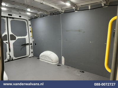 Volkswagen Crafter 2.0 TDI 141pk L3H2 L2H1 Euro6 Airco | Camera | Apple Carplay | Android Auto Parkeersensoren, Bijrijdersbank, 3000kg trekvermogen foto 11