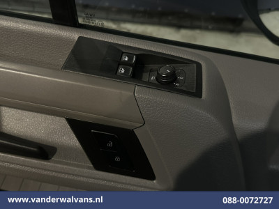 Volkswagen Crafter 2.0 TDI 141pk L3H2 L2H1 Euro6 Airco | Camera | Apple Carplay | Android Auto Parkeersensoren, Bijrijdersbank, 3000kg trekvermogen foto 15
