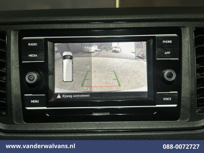 Volkswagen Crafter 2.0 TDI 141pk L3H2 L2H1 Euro6 Airco | Camera | Apple Carplay | Android Auto Parkeersensoren, Bijrijdersbank, 3000kg trekvermogen foto 3
