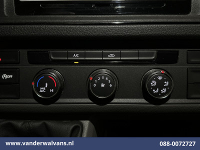 Volkswagen Crafter 2.0 TDI 141pk L3H2 L2H1 Euro6 Airco | Camera | Apple Carplay | Android Auto Parkeersensoren, Bijrijdersbank, 3000kg trekvermogen foto 4