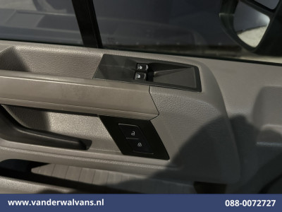 Volkswagen Crafter 2.0 TDI 141pk L3H2 L2H1 Euro6 Airco | Camera | Apple Carplay | Android Auto Stoelverwarming, 270 Graden Achterdeuren, Parkeersensoren, Bijrijdersbank foto 15