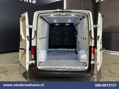 Volkswagen Crafter 2.0 TDI 141pk L3H2 L2H1 Euro6 Airco | Camera | Apple Carplay | Android Auto Stoelverwarming, 270 Graden Achterdeuren, Parkeersensoren, Bijrijdersbank foto 3