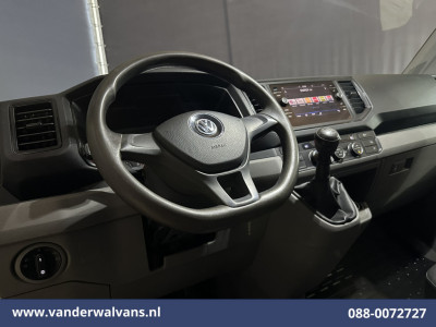 Volkswagen Crafter 2.0 TDI 141pk L3H2 L2H1 Euro6 Airco | Camera | Navigatie | LED | 3000kg Trekhaak | Cruisecontrol Android Auto, Leder, Verwarmde voorruit, Parkeersensoren, Bijrijdersbank 16