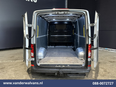 Volkswagen Crafter 2.0 TDI 141pk L3H2 L2H1 Euro6 Airco | Navigatie | Apple Carplay | Cruisecontrol | 3000kg Trekhaak Android Auto, Parkeersensoren, Bijrijdersbank foto 6