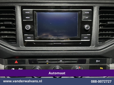 Volkswagen Crafter 2.0 TDI 141pk L3H2 L2H1 inrichting Euro6 Airco | Camera | Apple Carplay | Parkeersensoren Android Auto, Bijrijdersbank foto 14