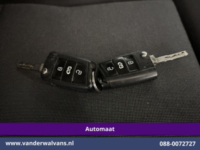 Volkswagen Crafter 2.0 TDI 141pk L3H2 L2H1 inrichting Euro6 Airco | Camera | Apple Carplay | Parkeersensoren Android Auto, Bijrijdersbank foto 16