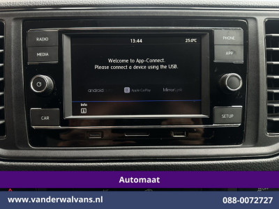 Volkswagen Crafter 2.0 TDI 141pk L3H2 L2H1 inrichting Euro6 Airco | Camera | Apple Carplay | Parkeersensoren Android Auto, Bijrijdersbank foto 4