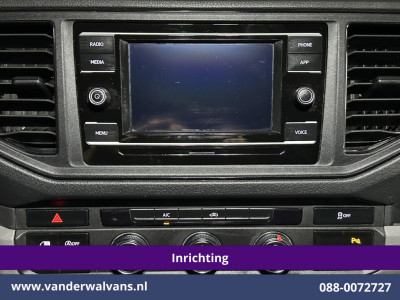 Volkswagen Crafter 2.0 TDI 141pk L3H2 L2H1 inrichting Euro6 Airco | Camera | Parkeersensoren Bijrijdersbank foto 12