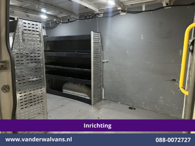 Volkswagen Crafter 2.0 TDI 141pk L3H2 L2H1 inrichting Euro6 Airco | Camera | Parkeersensoren Bijrijdersbank foto 9