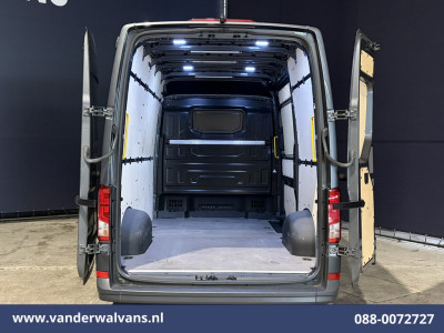 Volkswagen Crafter 2.0 TDI 141pk L3H3 L2H2 Euro6 Airco | Camera | Android Auto | Cruisecontrol 3000kg trekvermogen 12