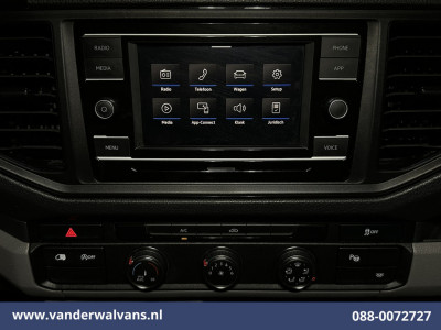Volkswagen Crafter 2.0 TDI 141pk L3H3 L2H2 Euro6 Airco | Camera | Apple Carplay | Cruisecontrol | 3000kg Trekhaak Android Auto, Chauffeursstoel, Bijrijdersbank foto 17