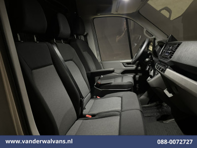 Volkswagen Crafter 2.0 TDI 141pk L3H3 L2H2 Euro6 Airco | Camera | Apple Carplay | Cruisecontrol | 3000kg Trekhaak Android Auto, Chauffeursstoel, Bijrijdersbank foto 8
