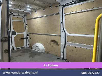 Volkswagen Crafter 2.0 TDI 141pk L4H3 L3H2 Euro6 Airco | 2x zijdeur | Camera | Apple Carplay | Android Auto Parkeersensoren, 3000kg trekvermogen, Bijrijdersbank foto 12