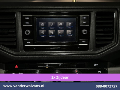 Volkswagen Crafter 2.0 TDI 141pk L4H3 L3H2 Euro6 Airco | 2x zijdeur | Camera | Apple Carplay | Android Auto Parkeersensoren, 3000kg trekvermogen, Bijrijdersbank foto 15
