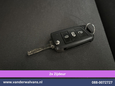 Volkswagen Crafter 2.0 TDI 141pk L4H3 L3H2 Euro6 Airco | 2x zijdeur | Camera | Apple Carplay | Android Auto Parkeersensoren, 3000kg trekvermogen, Bijrijdersbank foto 17