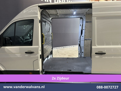 Volkswagen Crafter 2.0 TDI 141pk L4H3 L3H2 Euro6 Airco | 2x zijdeur | Camera | Apple Carplay | Android Auto Parkeersensoren, 3000kg trekvermogen, Bijrijdersbank foto 2
