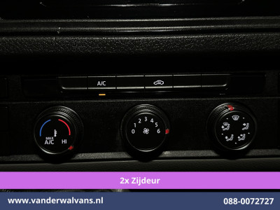 Volkswagen Crafter 2.0 TDI 141pk L4H3 L3H2 Euro6 Airco | 2x zijdeur | Camera | Apple Carplay | Android Auto Parkeersensoren, 3000kg trekvermogen, Bijrijdersbank foto 5
