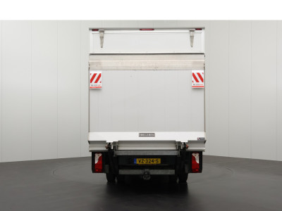 Volkswagen Crafter 2.0TDI 164PK Bakwagen+Laadklep | 3500Kg Trekhaak | Zijdeur | Navigatie | Airco | Cruise | 3-Zits 11