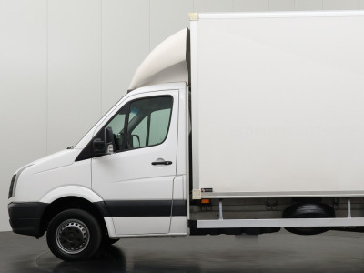 Volkswagen Crafter 2.0TDI 164PK Bakwagen+Laadklep | 3500Kg Trekhaak | Zijdeur | Navigatie | Airco | Cruise | 3-Zits 12