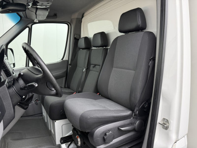 Volkswagen Crafter 2.0TDI 164PK Bakwagen+Laadklep | 3500Kg Trekhaak | Zijdeur | Navigatie | Airco | Cruise | 3-Zits 19