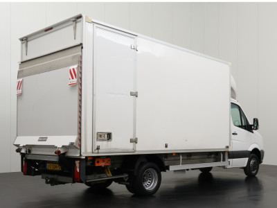 Volkswagen Crafter 2.0TDI 164PK Bakwagen+Laadklep | 3500Kg Trekhaak | Zijdeur | Navigatie | Airco | Cruise | 3-Zits 2