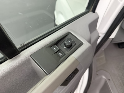 Volkswagen Crafter 2.0TDI 177PK Automaat Dubbele Cabine Kipper | 3-Zijdig | 3000Kg Trekhaak | Navigatie | 6-Persoons 8