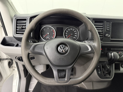 Volkswagen Crafter 2.0TDI 177PK Automaat L3H2 4x4 | 4-Motion | Imperiaal | Trekhaak | Navigatie | Camera | Airco | Cruise | 3-Zits foto 17