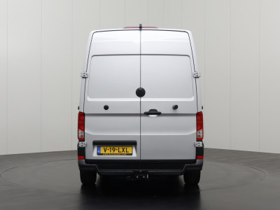 Volkswagen Crafter 2.0TDI 177PK Automaat L3H3 | Exclusive | Led | Navigatie | Camera | Multimedia | Airco | Cruise foto 11