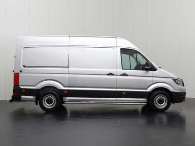 Volkswagen Crafter 2.0TDI 177PK Automaat L3H3 Highline | Trekhaak 3000Kg | Navigatie | Camera | Multimedia | Airco | Cruise | 3-Zits foto 13