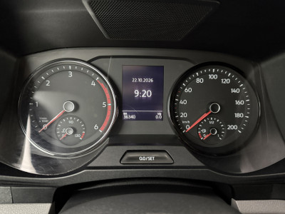 Volkswagen Crafter 2.0TDI 177PK Automaat L3H3 Highline | Trekhaak 3000Kg | Navigatie | Camera | Multimedia | Airco | Cruise | 3-Zits foto 14