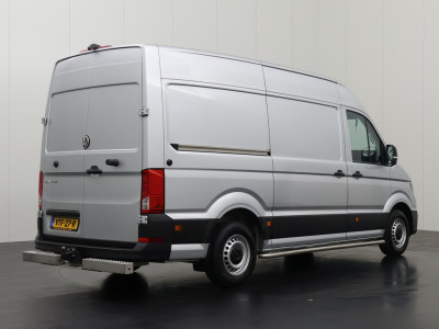 Volkswagen Crafter 2.0TDI 177PK Automaat L3H3 Highline | Trekhaak 3000Kg | Navigatie | Camera | Multimedia | Airco | Cruise | 3-Zits foto 2