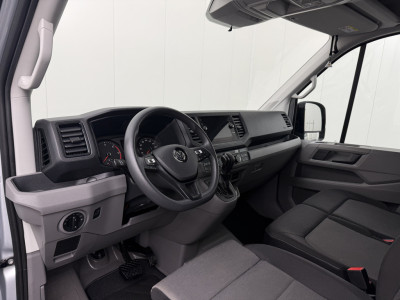 Volkswagen Crafter 2.0TDI 177PK Automaat L3H3 Highline | Trekhaak 3000Kg | Navigatie | Camera | Multimedia | Airco | Cruise | 3-Zits foto 3