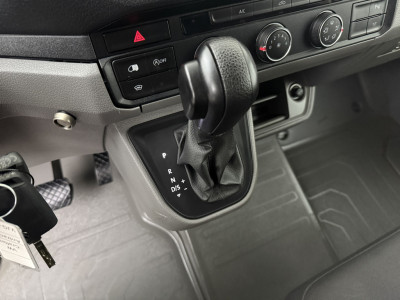 Volkswagen Crafter 2.0TDI 177PK Automaat L3H3 | Led | Exclusive | Navigatie | Camera | 3-Zits | Airco | Cruise | Trekhaak 17