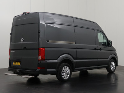 Volkswagen Crafter 2.0TDI 177PK Automaat L3H3 | Led | Exclusive | Navigatie | Camera | 3-Zits | Airco | Cruise | Trekhaak 2