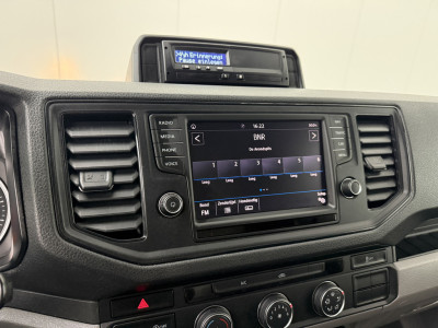 Volkswagen Crafter 2.0TDI 177PK BE Bakwagen+Laadklep | 4.55 Laadlengte | Navigatie | Multimedia | Airco | Cruise | Dakspoiler foto 18