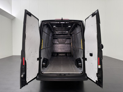 Volkswagen Crafter 2.0TDI 177PK DSG Automaat L4H3 Maxi | Multimedia | Airco | Cruise | Camera | Betimmering foto 4