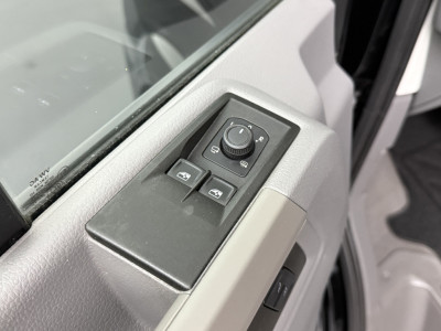 Volkswagen Crafter 2.0TDI 177PK DSG Automaat L4H3 Maxi | Multimedia | Airco | Cruise | Camera | Betimmering foto 9
