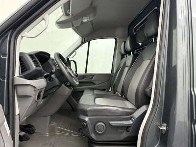 Volkswagen Crafter 2.0TDI 177PK L3H3 Highline | Leder | 3000Kg Trekhaak | Navigatie | Camera | Airco | Cruise | Betimmering 20