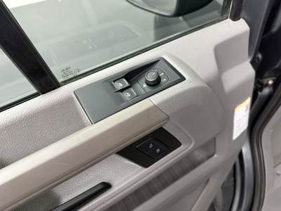 Volkswagen Crafter 2.0TDI 177PK L3H3 Highline | Leder | 3000Kg Trekhaak | Navigatie | Camera | Airco | Cruise | Betimmering 8