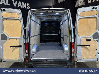 Volkswagen Crafter 2.0 TDI 177pk L3H3 L2H2 Euro6 Airco | Camera | Apple Carplay | Stoelverwarming Android Auto, Bijrijdersbank foto 10