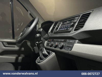 Volkswagen Crafter 2.0 TDI 177pk L3H3 L2H2 Euro6 Airco | Camera | Apple Carplay | Stoelverwarming Android Auto, Bijrijdersbank foto 12